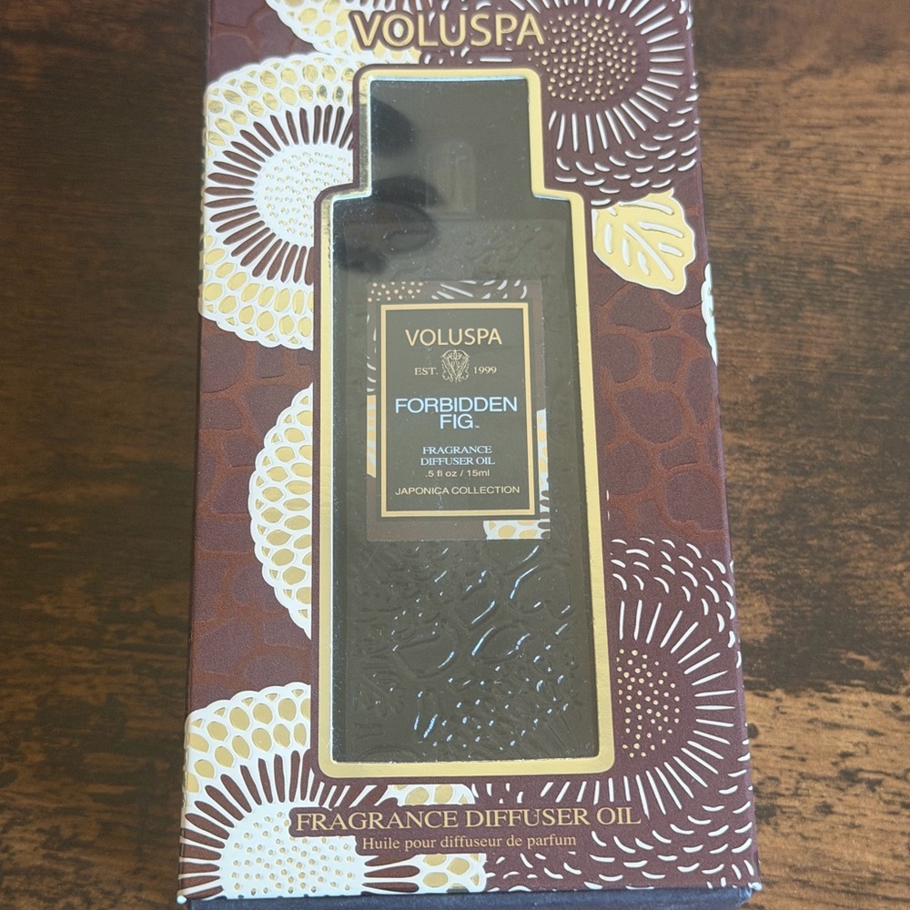 Voluspa Forbidden Fig Fragrance Diffuser Oil - Brown and Gold
